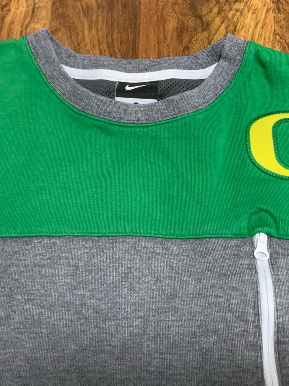 Nike Gray Crewneck Sweatshirt with Green Accents - Picture 5 of 13